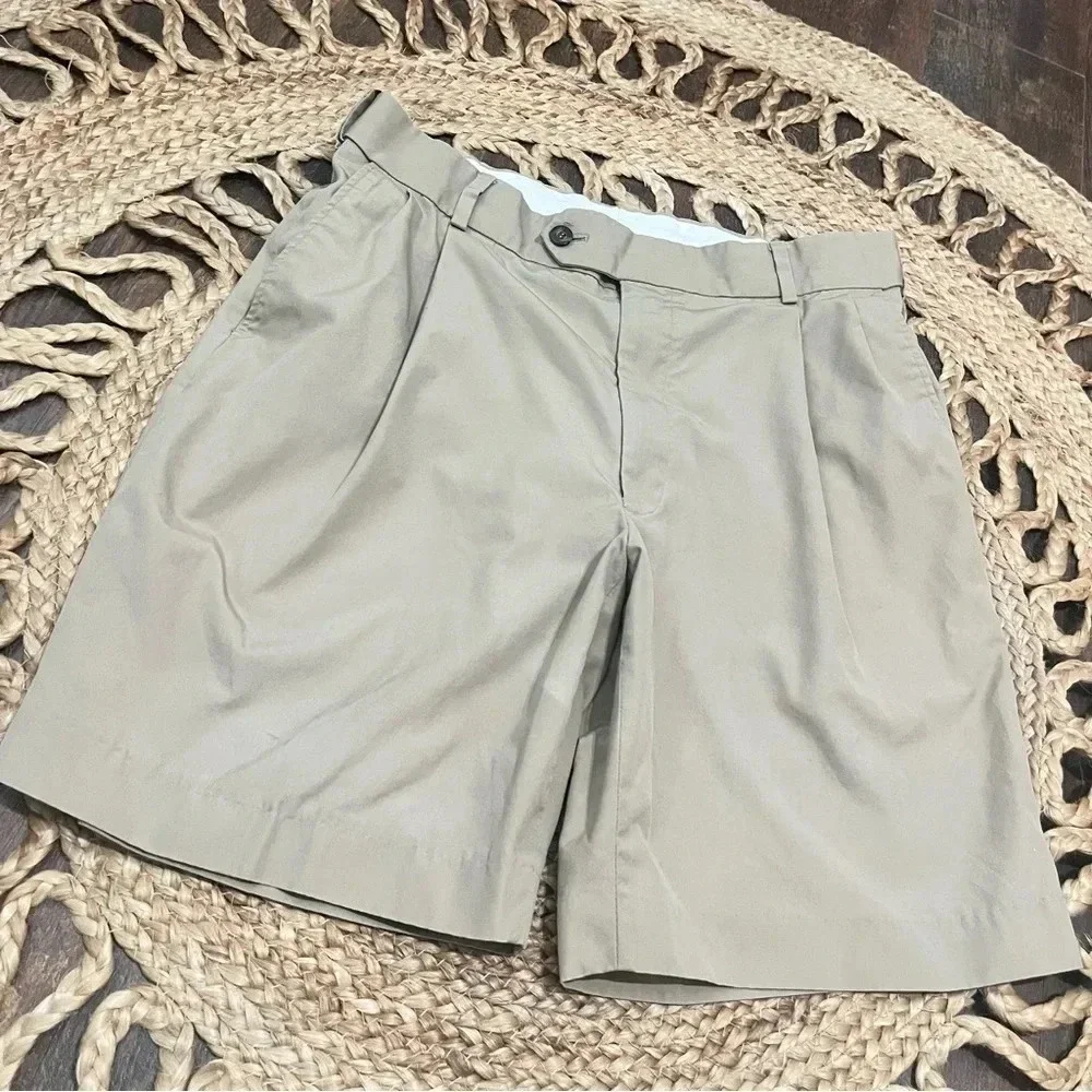 Men’s Pendleton chino khaki shorts size 33